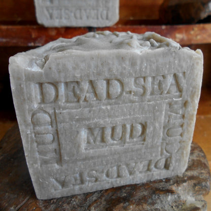 Dead Sea Mud soap shrinks large pores, rinses away blackheads and helps clear acne